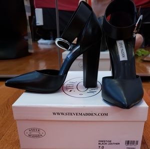 Steve Madden Prestige Black Pointe Heels